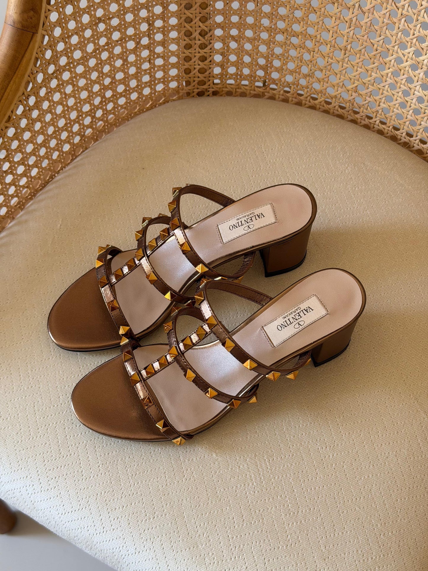 VALENTINO