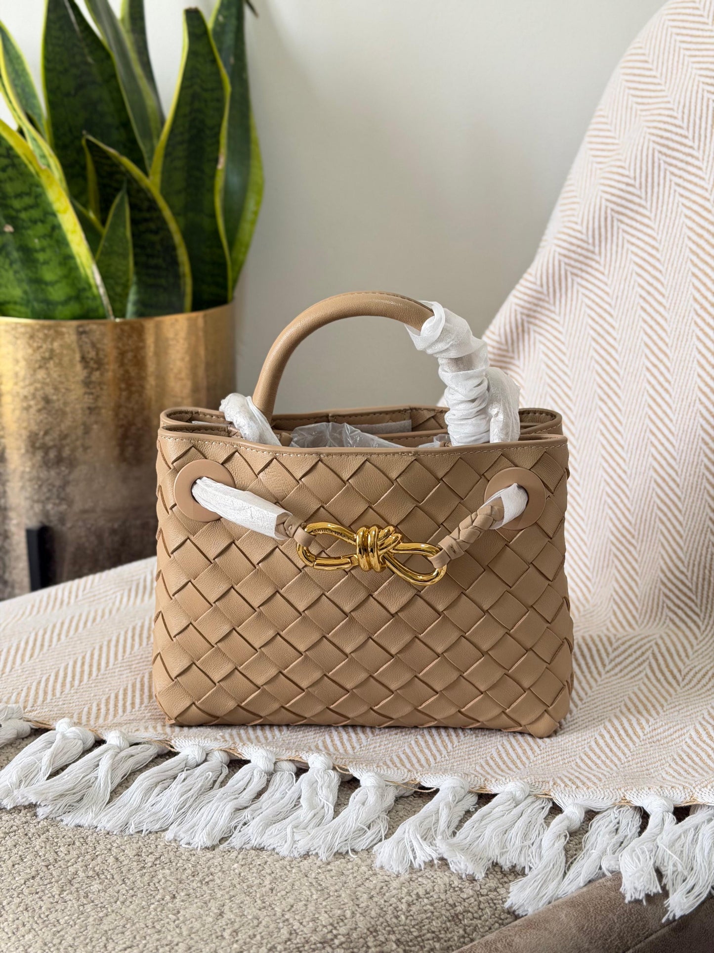 New collection BOTTEGA 20 CM