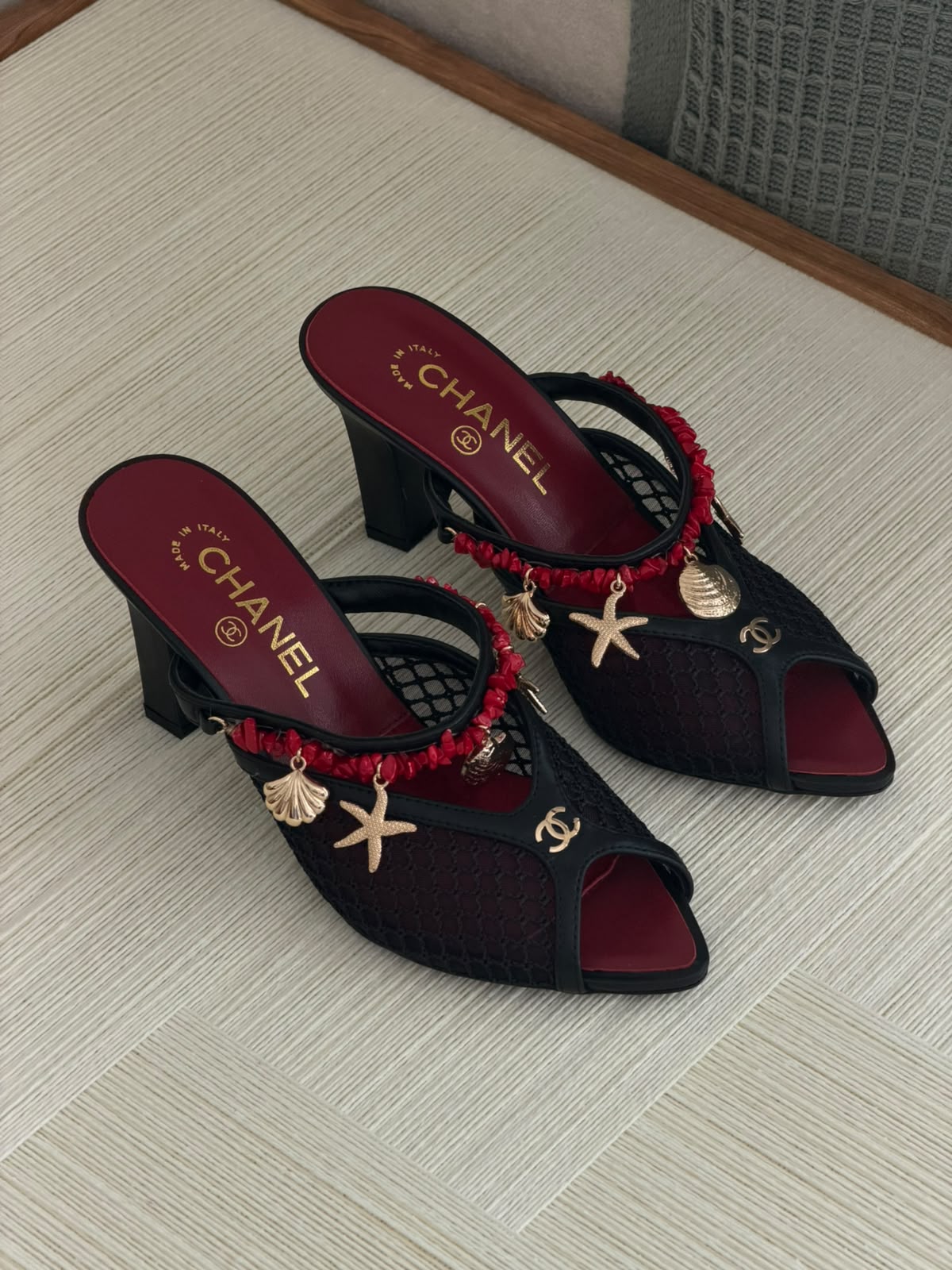 CHANEL