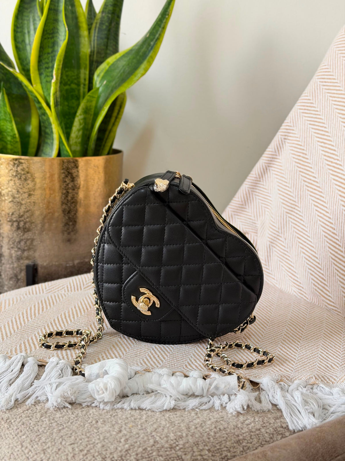 Chanel Heart Bag 18 CM