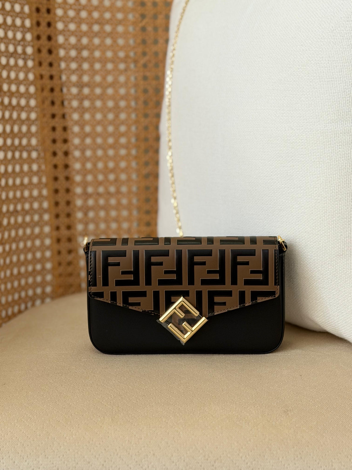 FENDI FF chanin wallet