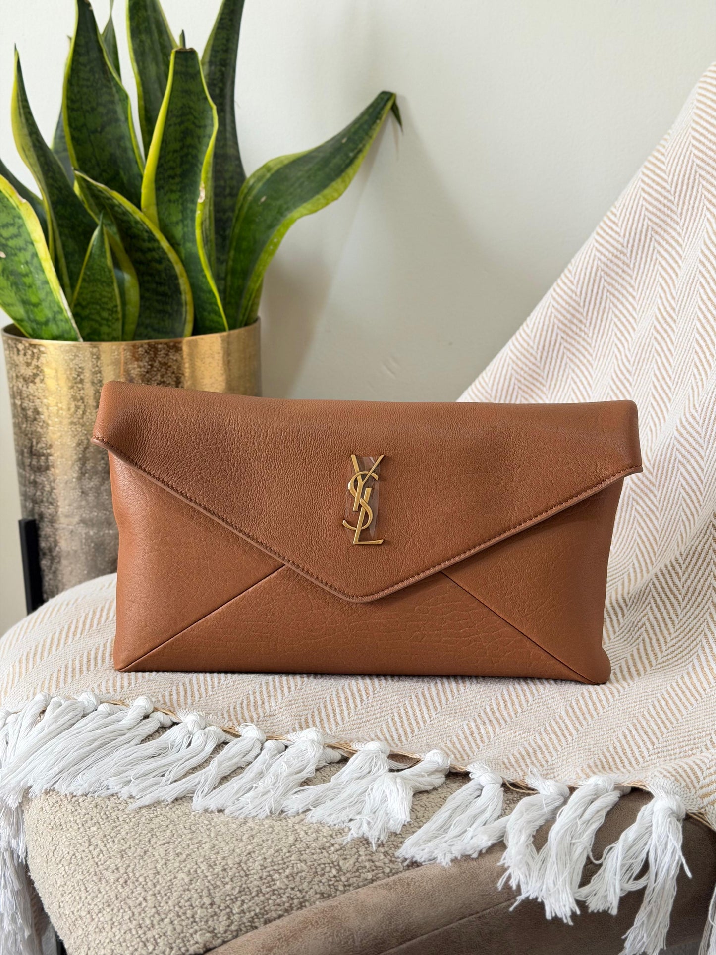 Saint Laurent Cassandre 29.5CM