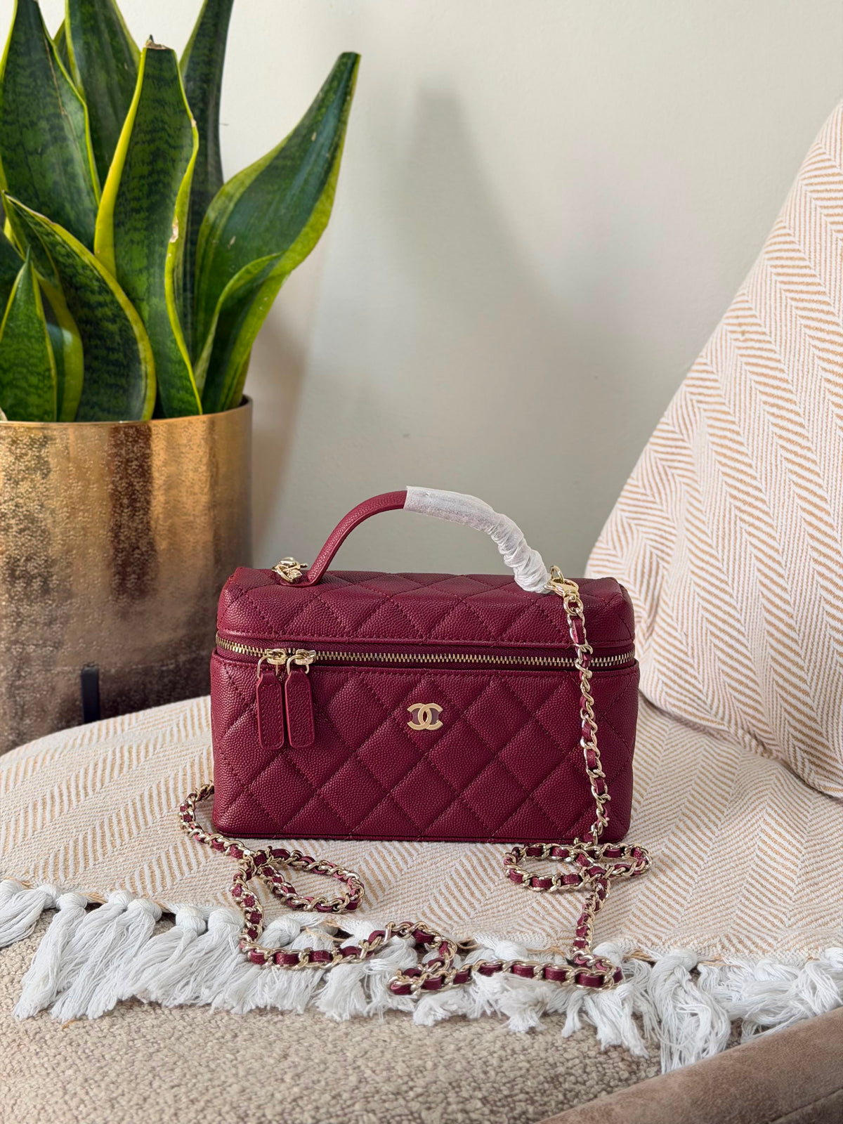 Chanel Metallic Quilted Caviar Long Vanity Cases with Chain 19 CM