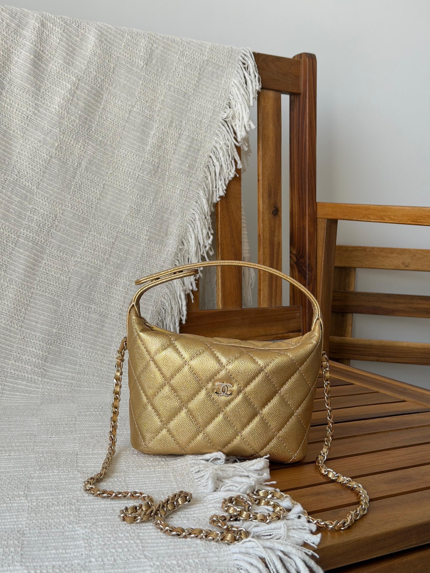 Chanel classic clutch with chain