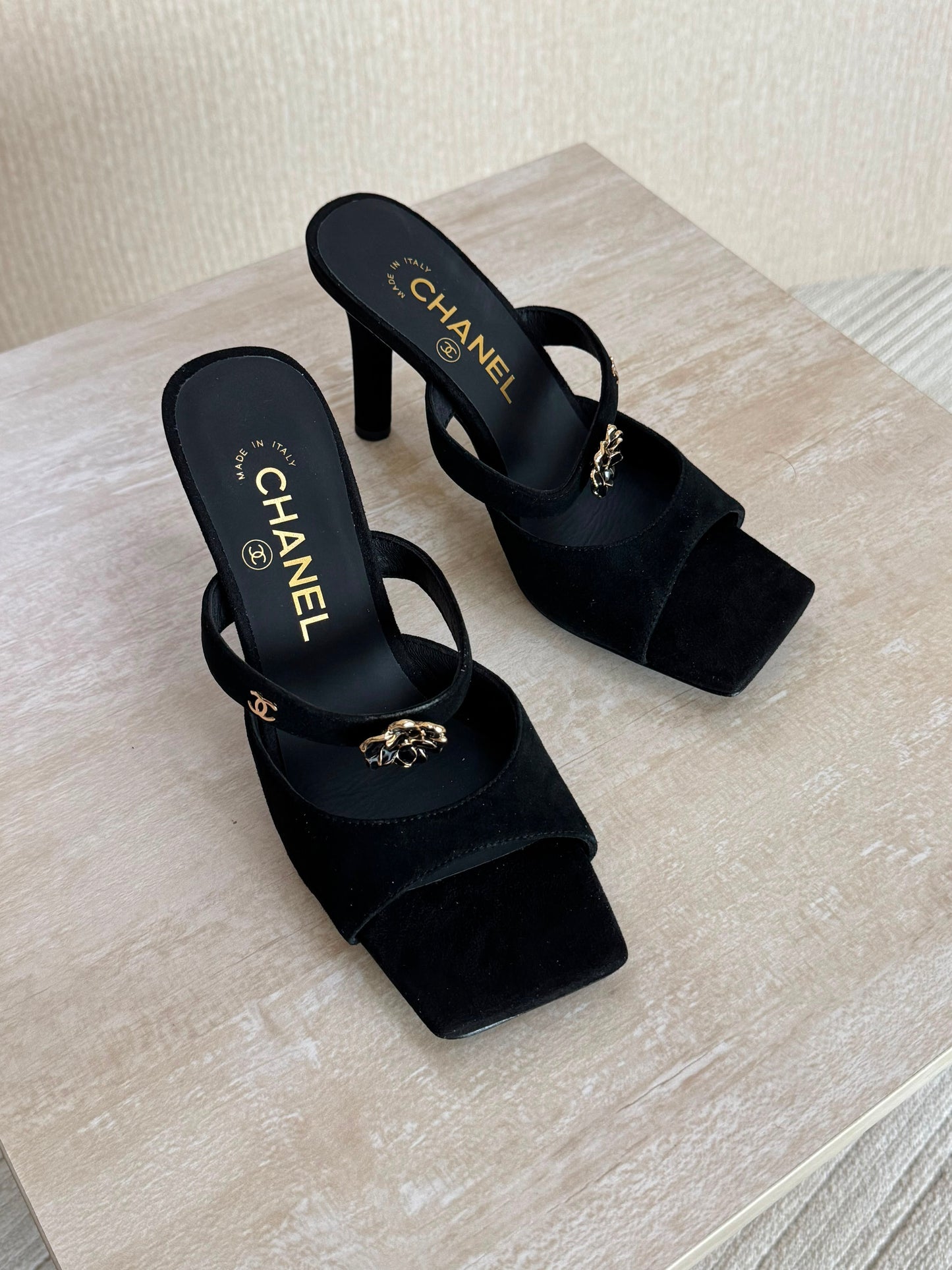 CHANEL