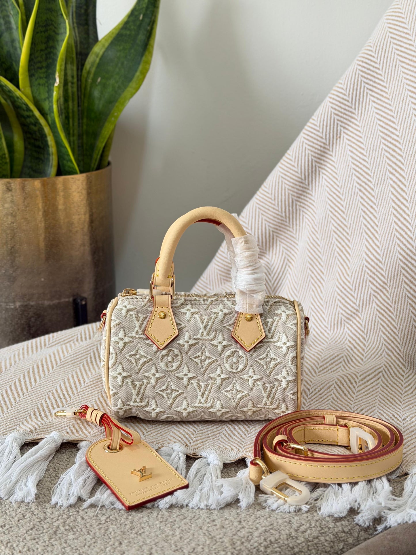 LV speedy 16 CM mini