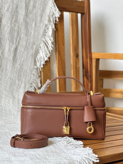 LORO PIANA 🧳