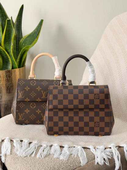 Louis Vuitton N00097
Cluny Mini 20 CM