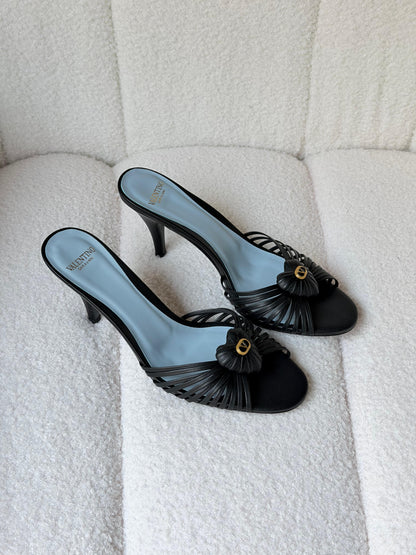 Valentino Garavani Coeur Royal