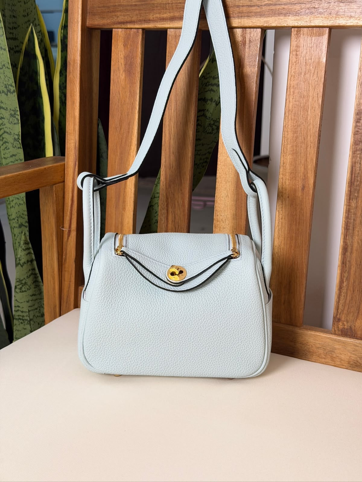 Hermès Mini Lindy bag