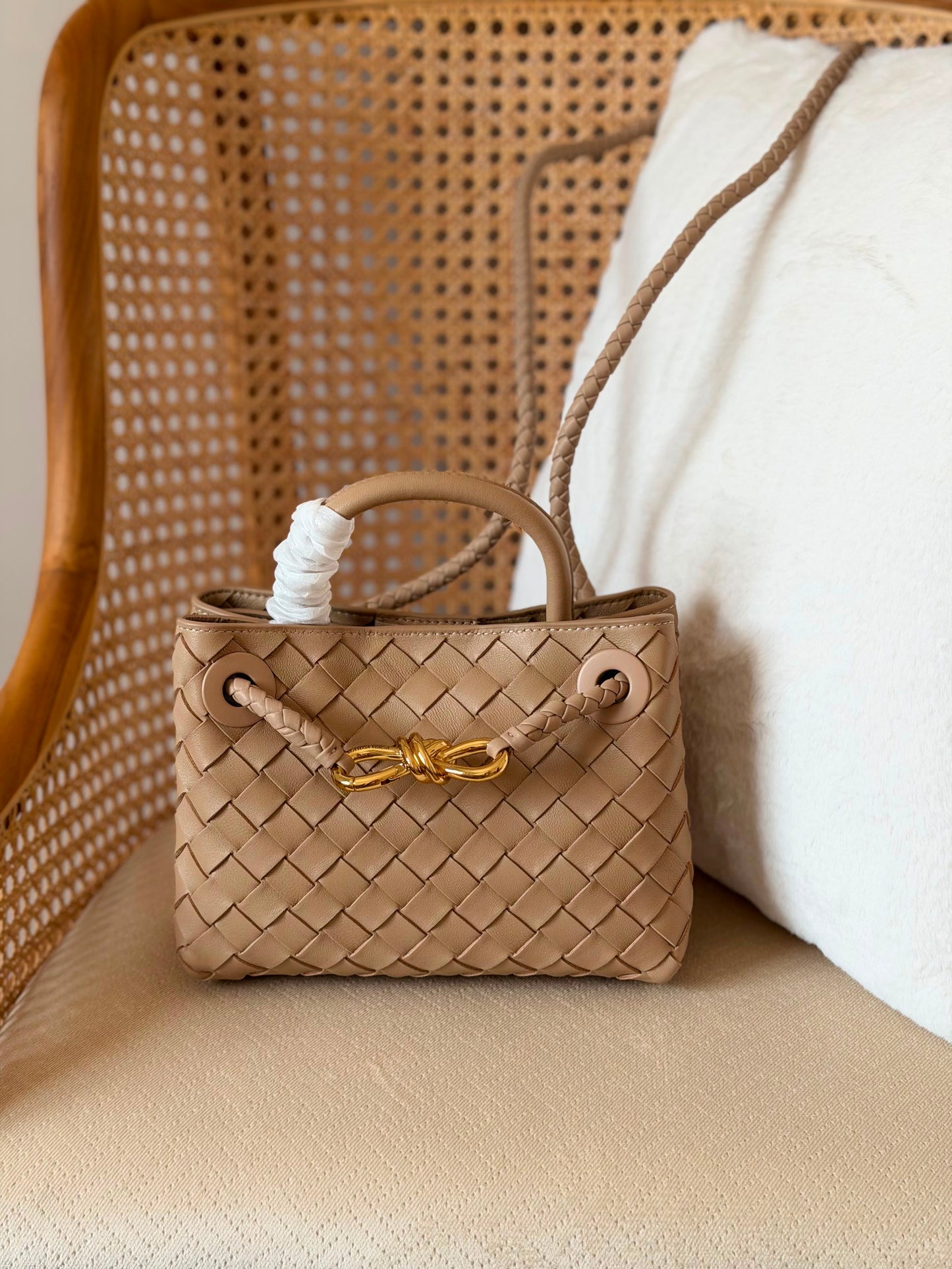 New collection BOTTEGA 20 CM
