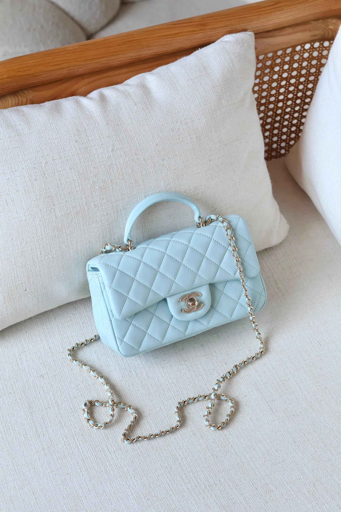 Chanel flap top handle 20 CM