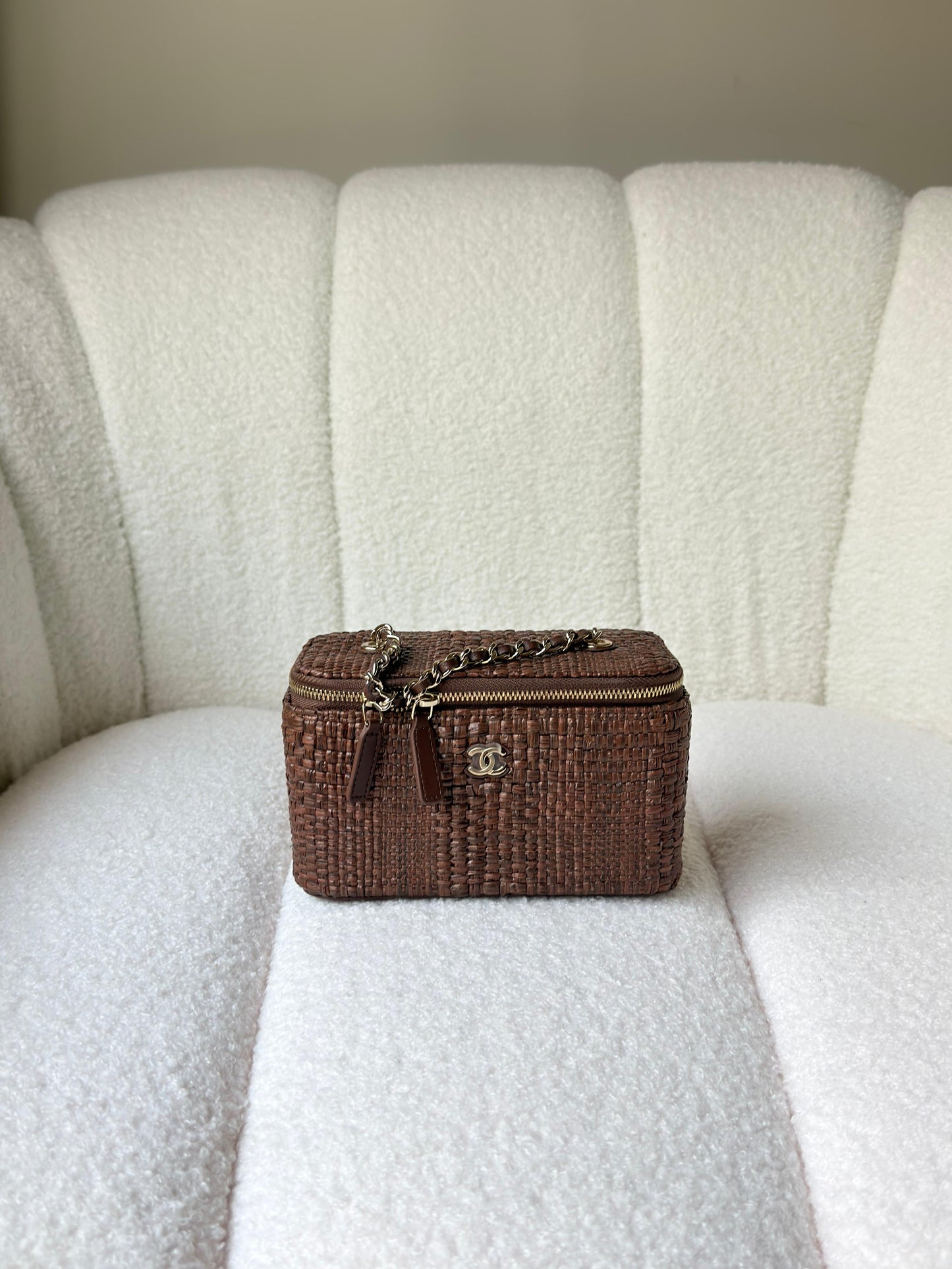CHANEL 17 CM