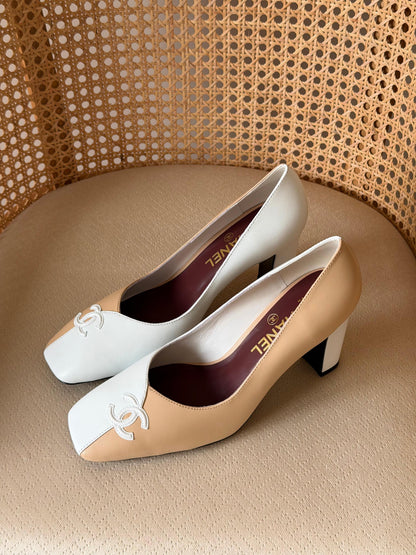 Chanel pumps feature