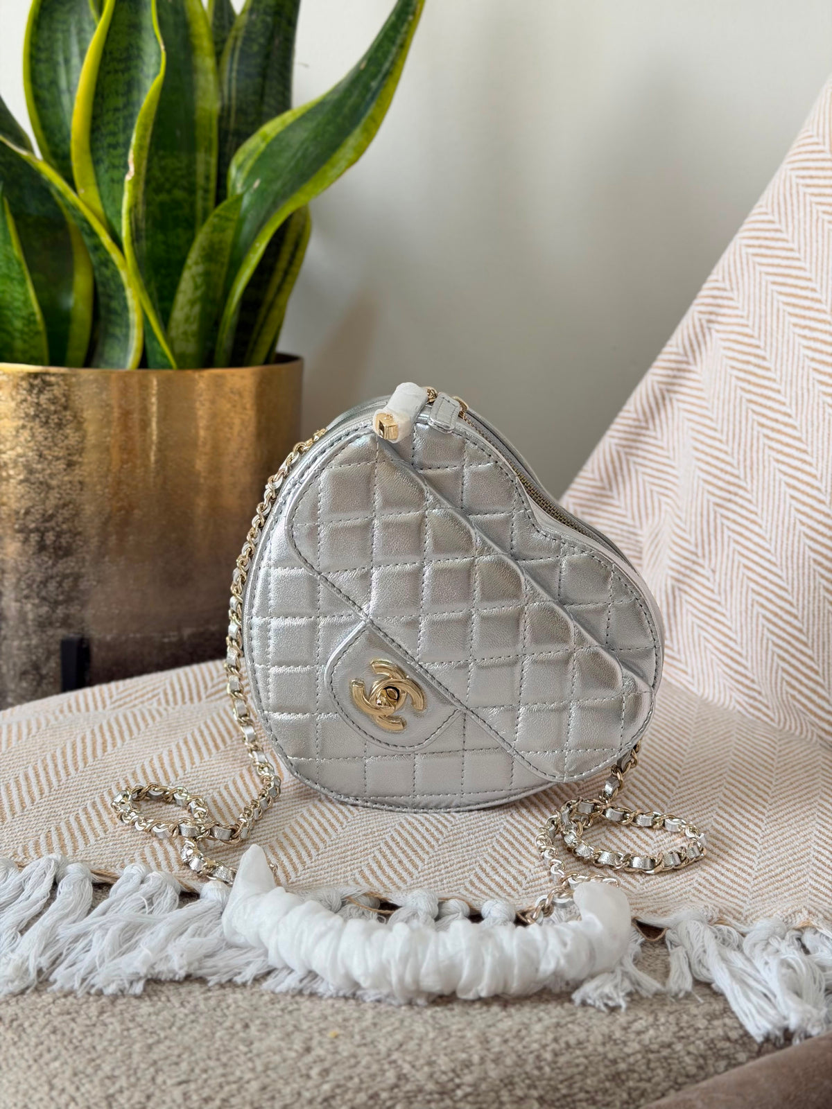Chanel heart bag 18 CM