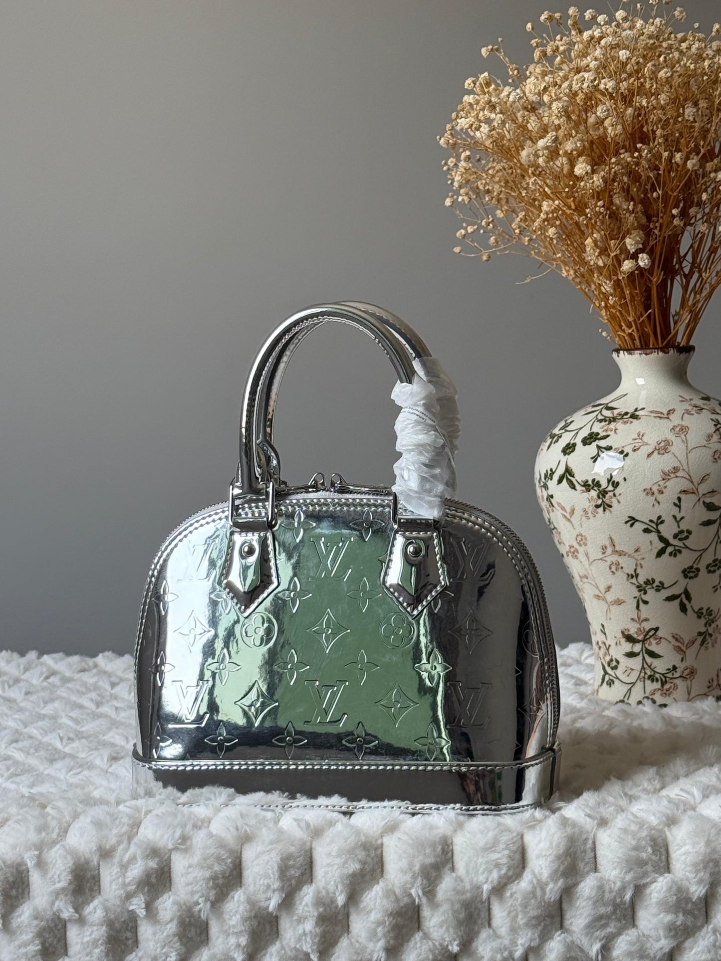Louis Vuitton Alma BB bags