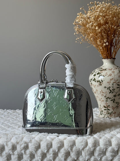 Louis Vuitton Alma BB bags