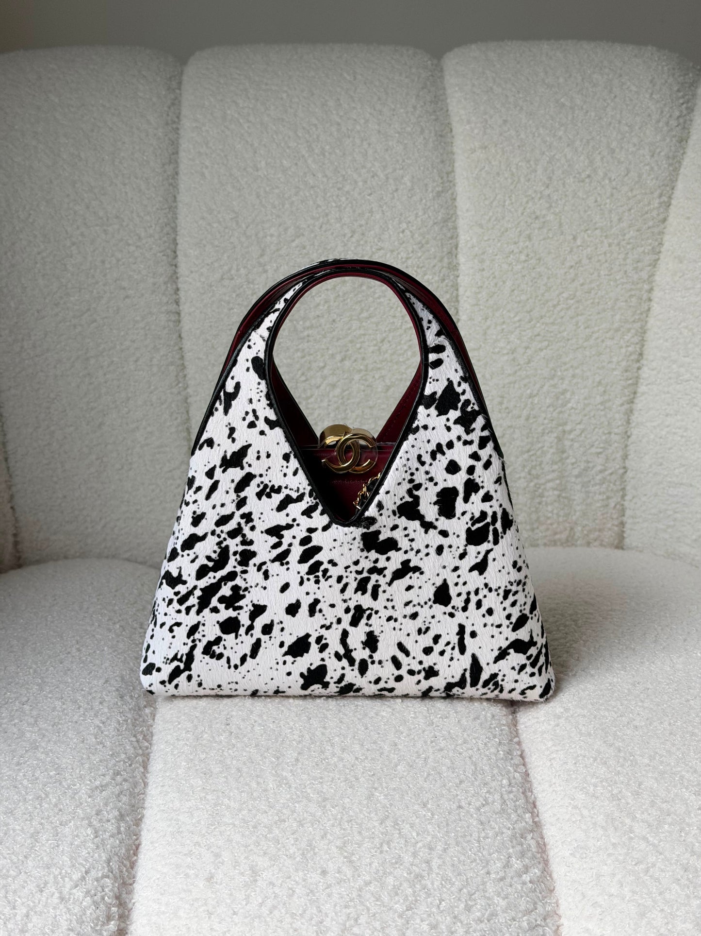 Chanel Chic Lady V-tote 22 CM