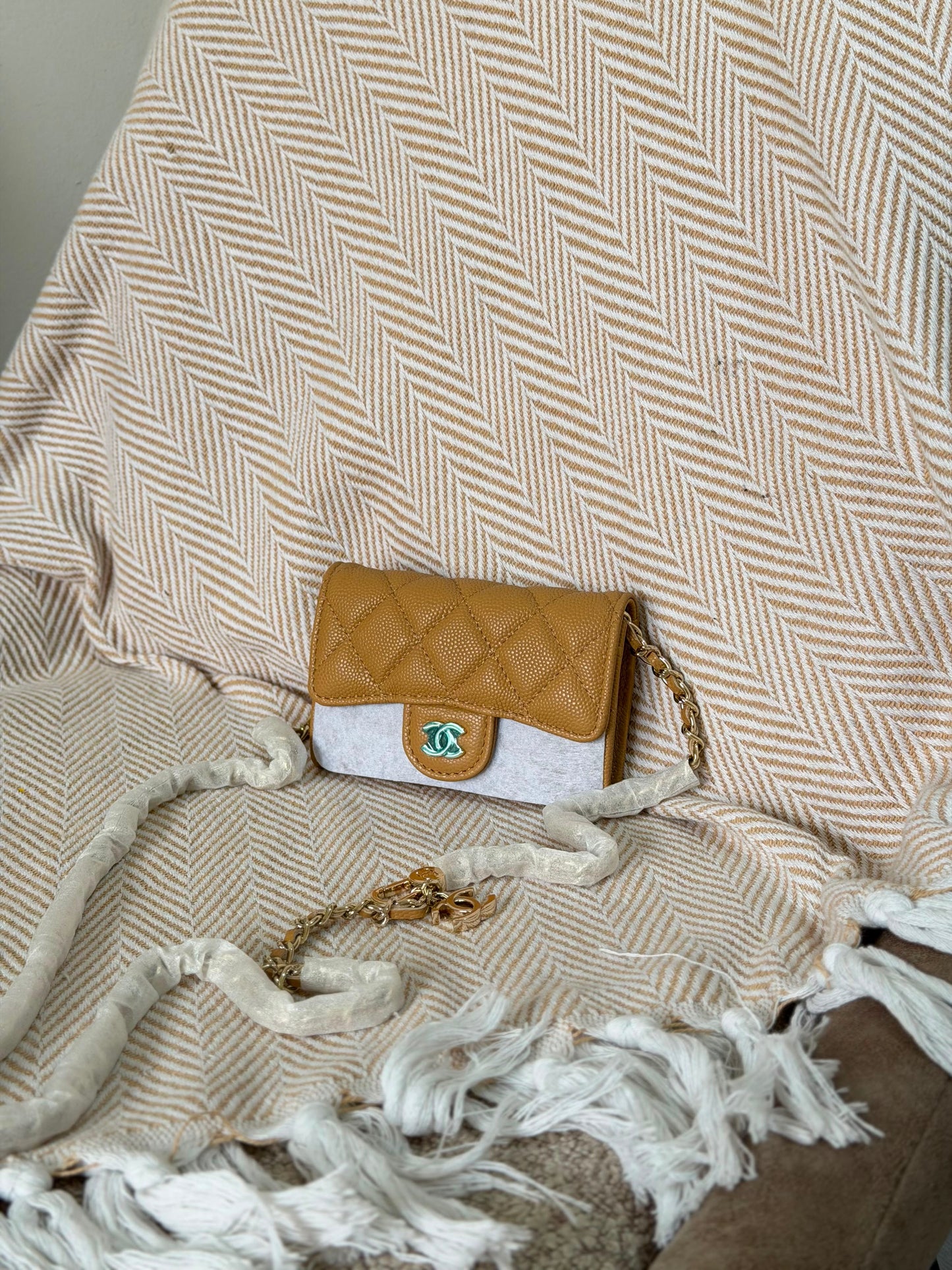 caviar leather Chanel mini chain card holder 11M