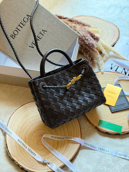 New collection BOTTEGA mini size