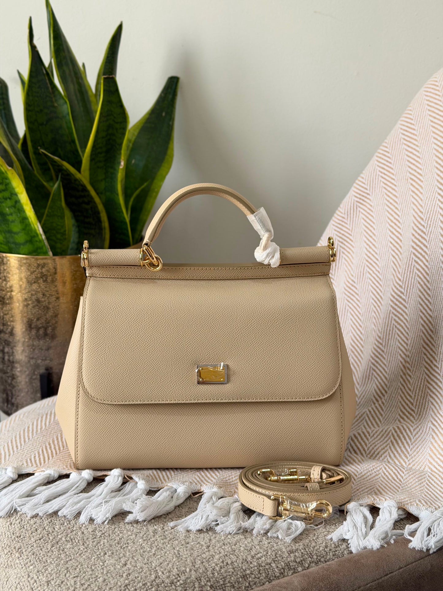 Dolce & Gabbana  Dauphine Calfskin Sicily Bag 25 CM