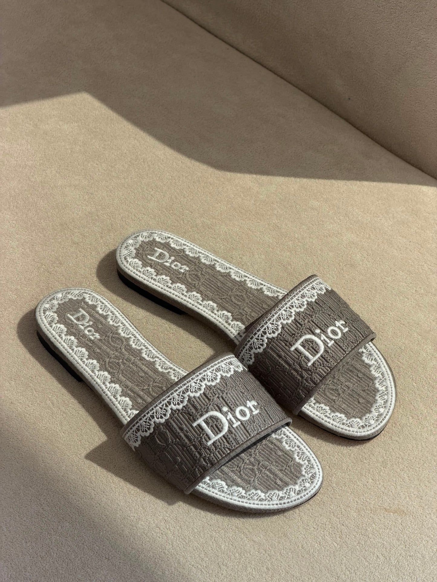 Dior Dentelle Slide sandals