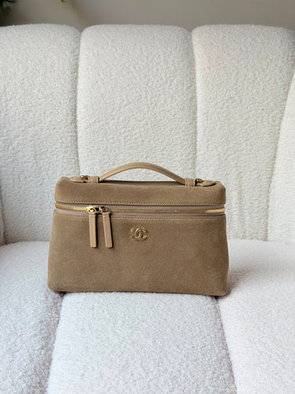 calfskin Chanel vanity case top handle 23 CM