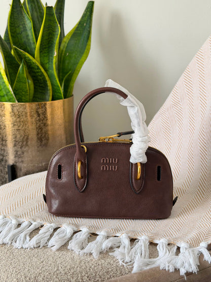 MIU MIU collection 22 CM