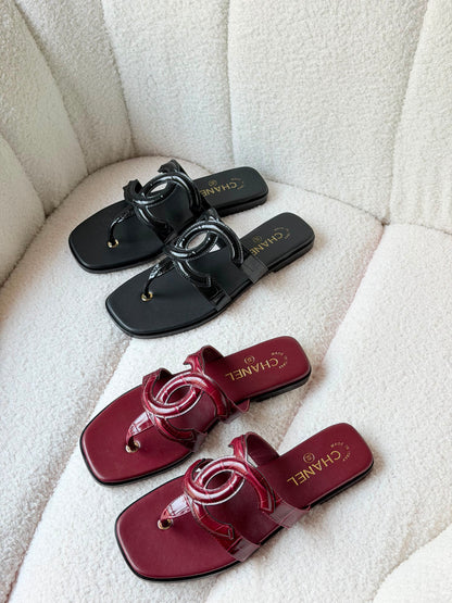 Chanel burgundy crocodile-embossed patent calfskin interlocking CC thong sandals