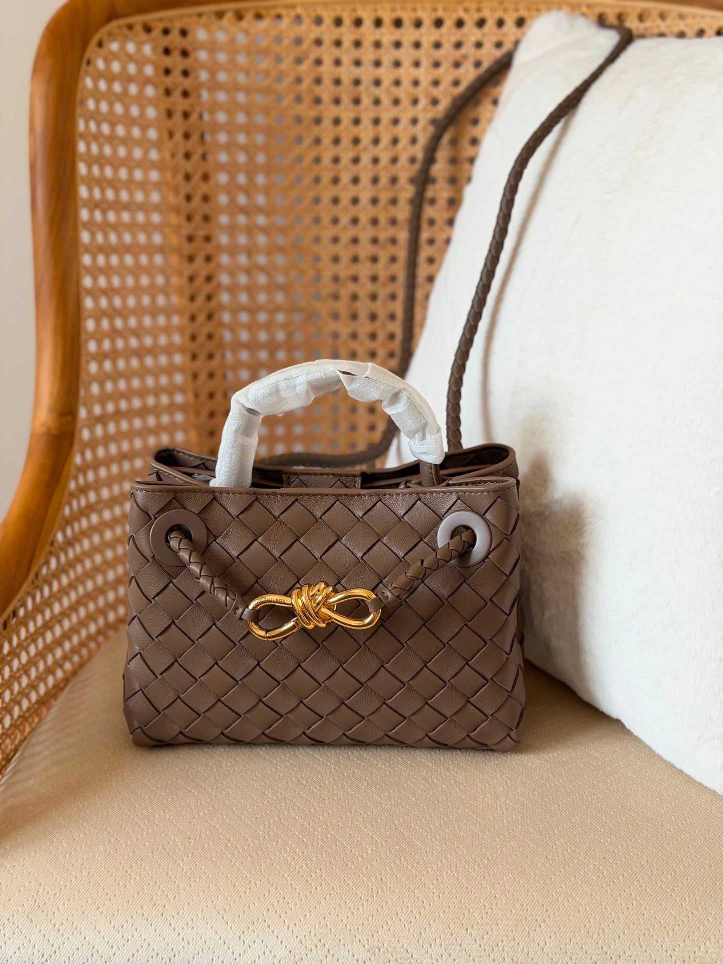 New collection BOTTEGA 20 CM