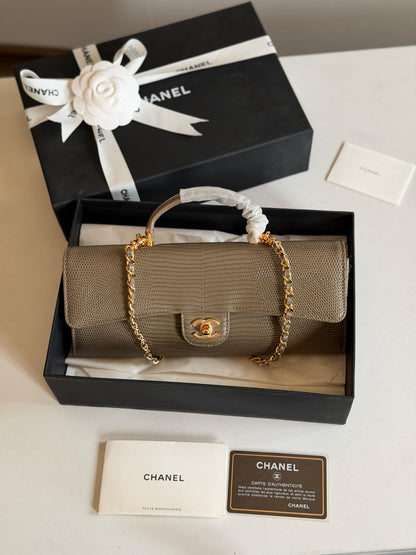 Chanel clutch 25 CM