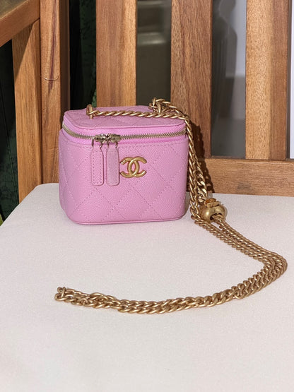 CHANEL makeup bag 10 CM