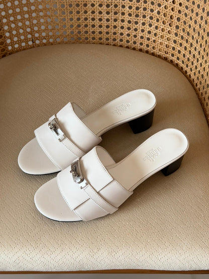 Hermès Gigi 50 sandals