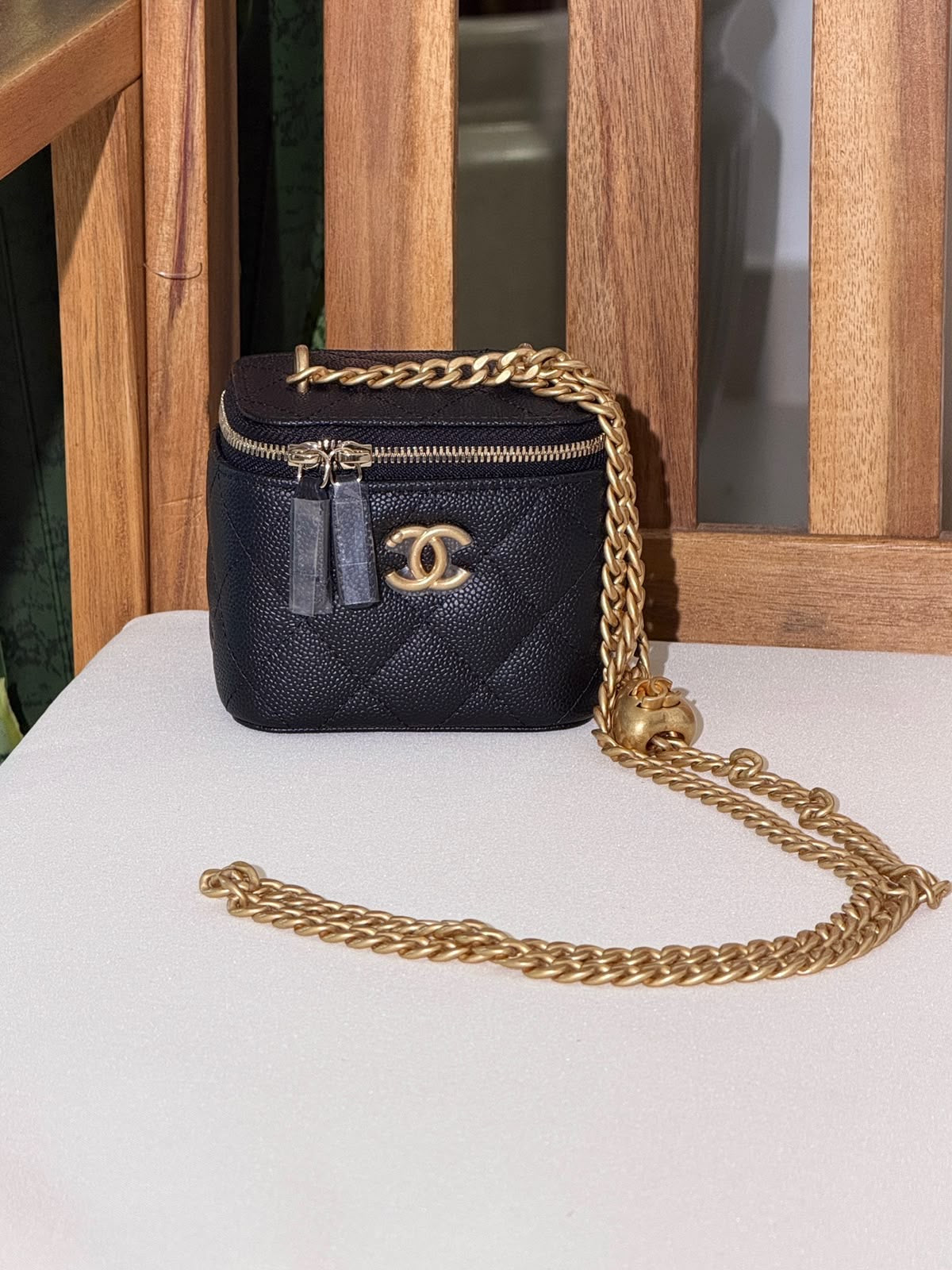 CHANEL makeup bag 10 CM