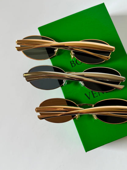 BOTTEGA VENETA Sardine Unisex Oval Sunglasses 🕶️