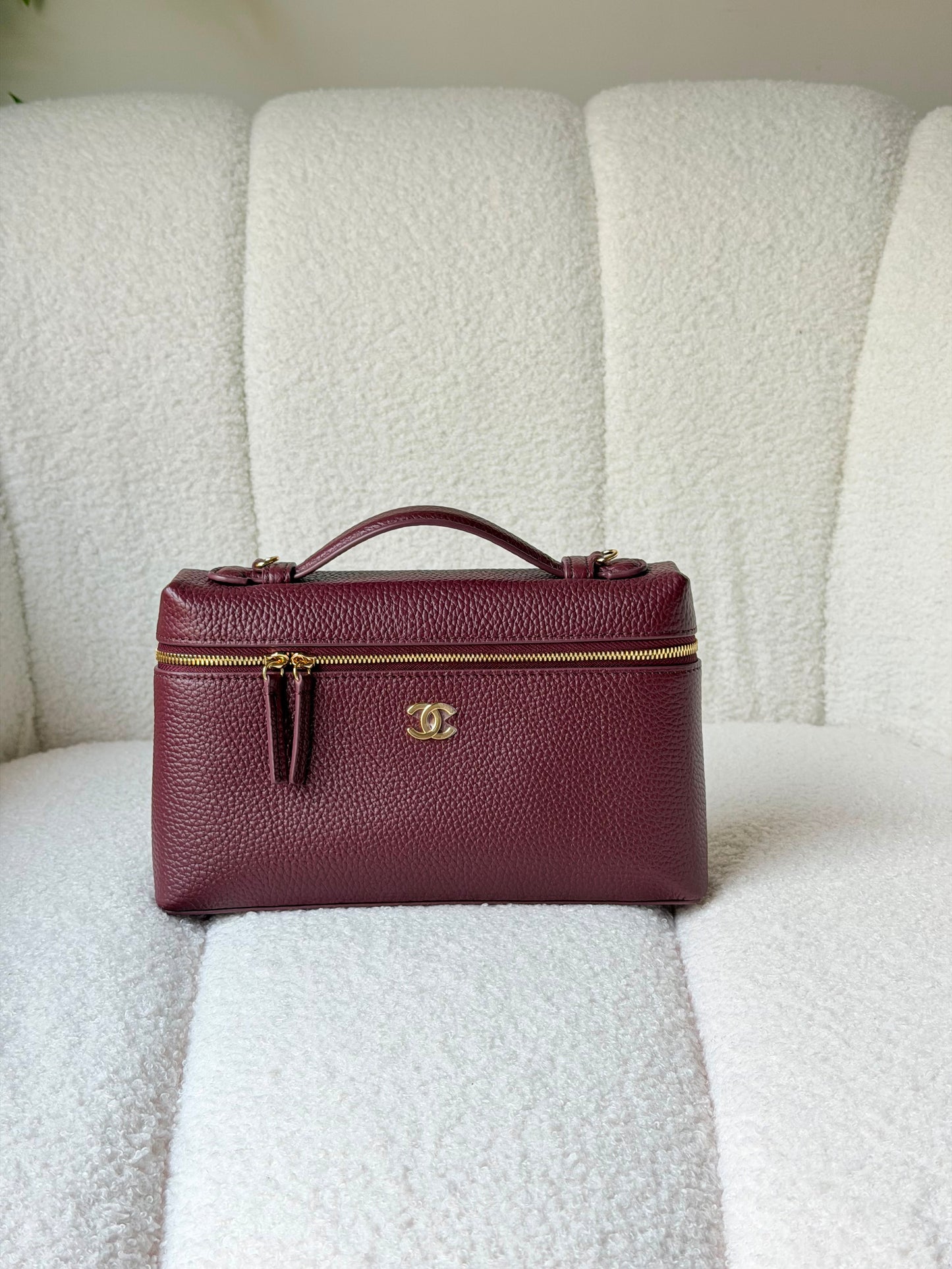 calfskin Chanel vanity case top handle 23 CM