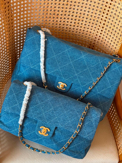 New collection Chanel jeans 38 and32 CM