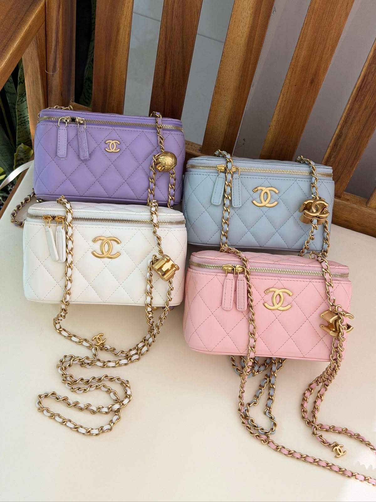 Chanel Long Vanity cases 17 CM