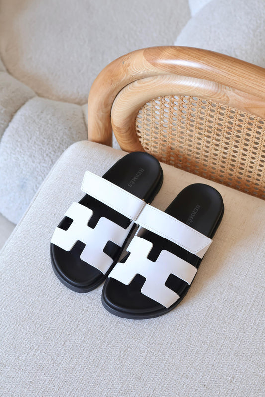 Hermès Chypre sandals