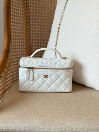 Chanel vanity