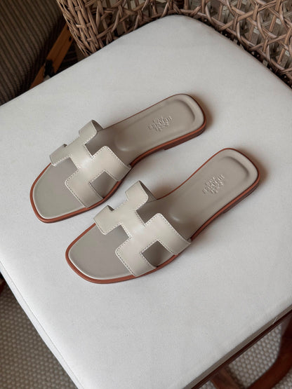 Hermès Oran sandals