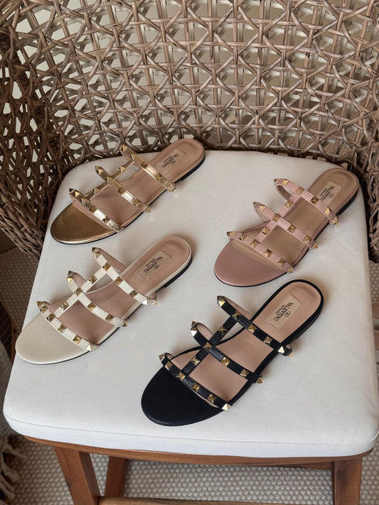 Valentino Garavani Rockstud flat sandals