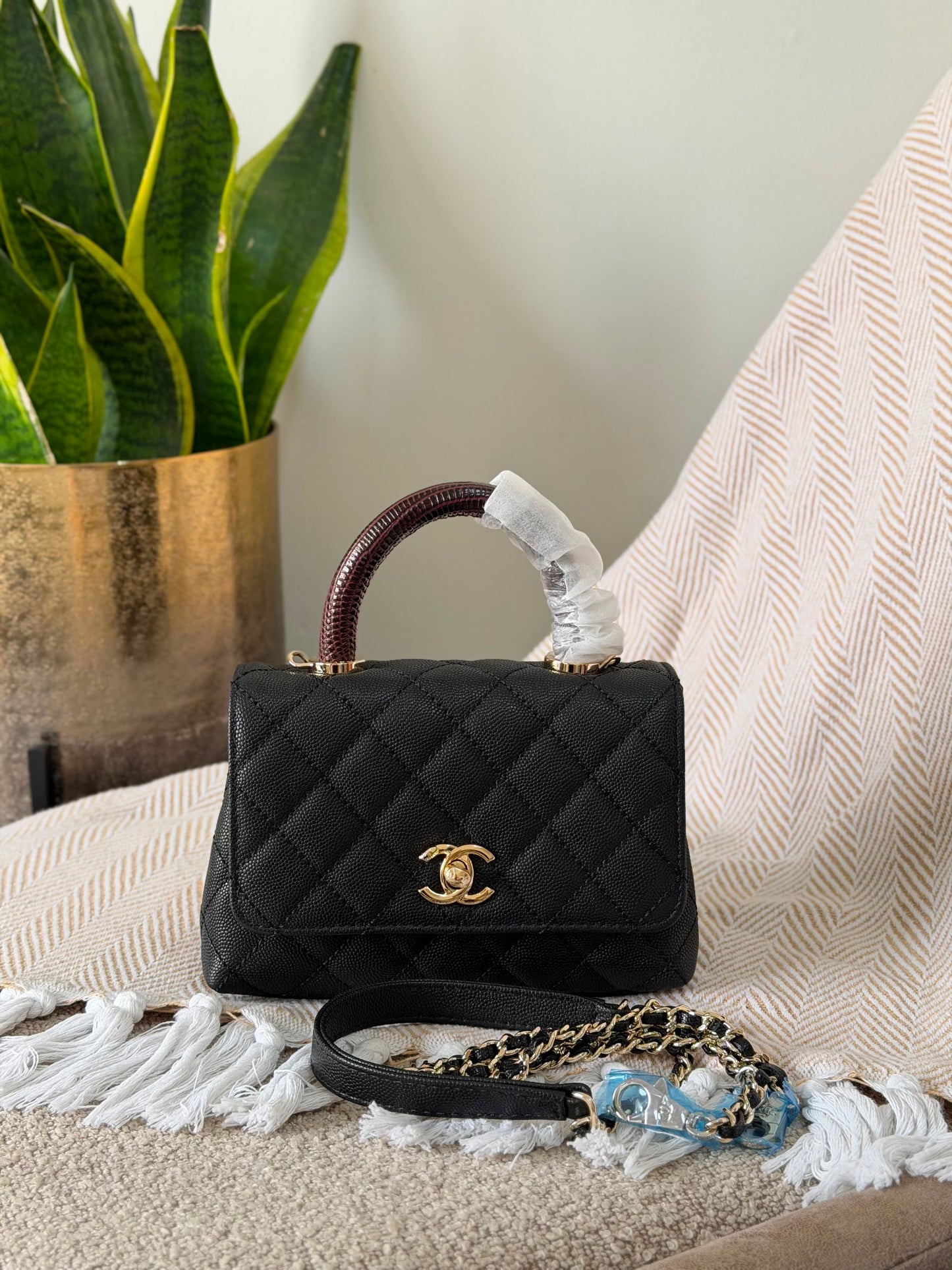 Chanel Coco Handle bag 19CM