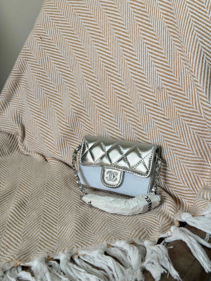 Chanel mini chain card holder 11CM