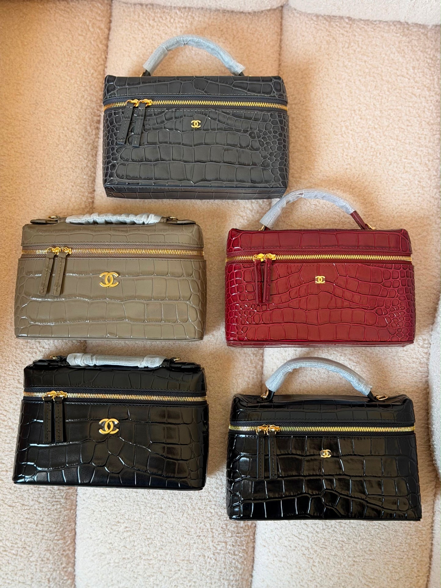 Chanel vanity  🐊 19 CM