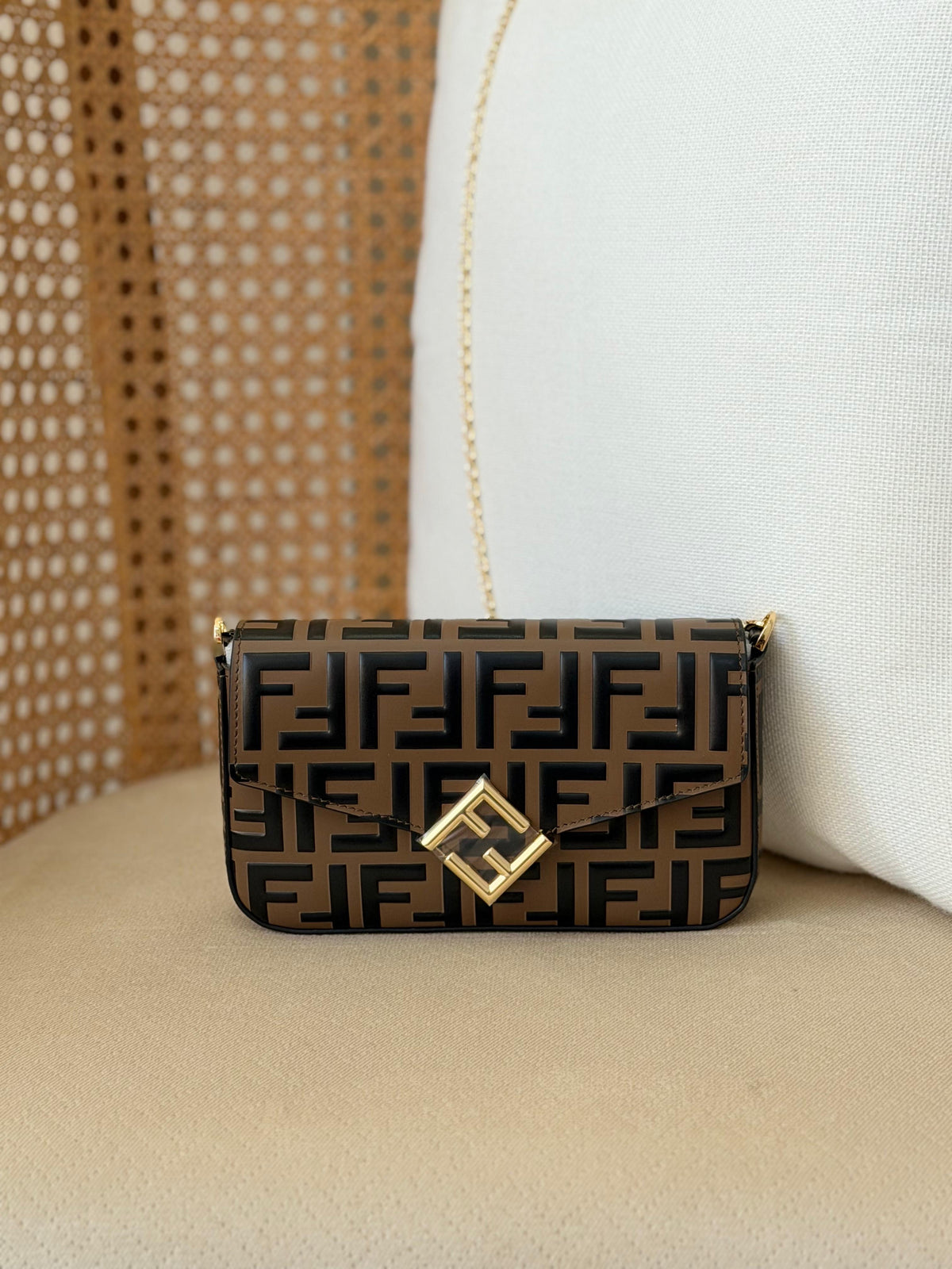 FENDI FF chanin wallet