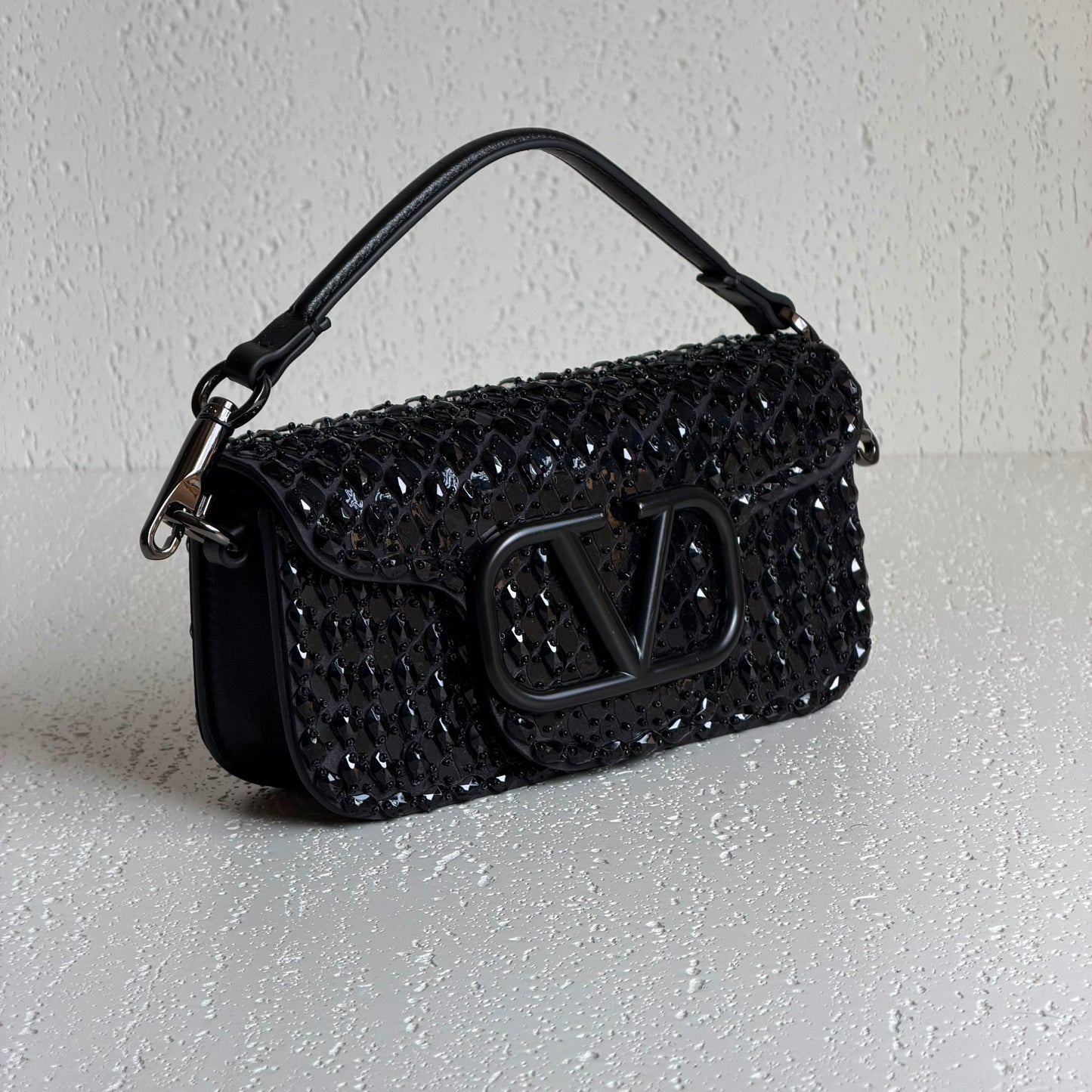 VALENTINO Garavani Locò bag 20 CM