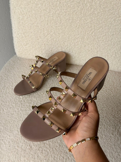 Valentino Garavani Rockstud 60 Slide Sandals
