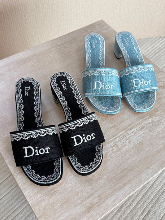 DIOR