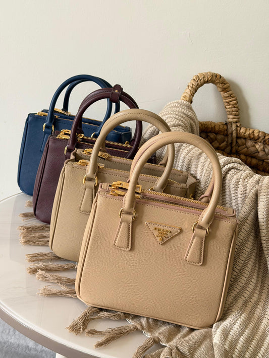 PRADA Galleria saffiano bag